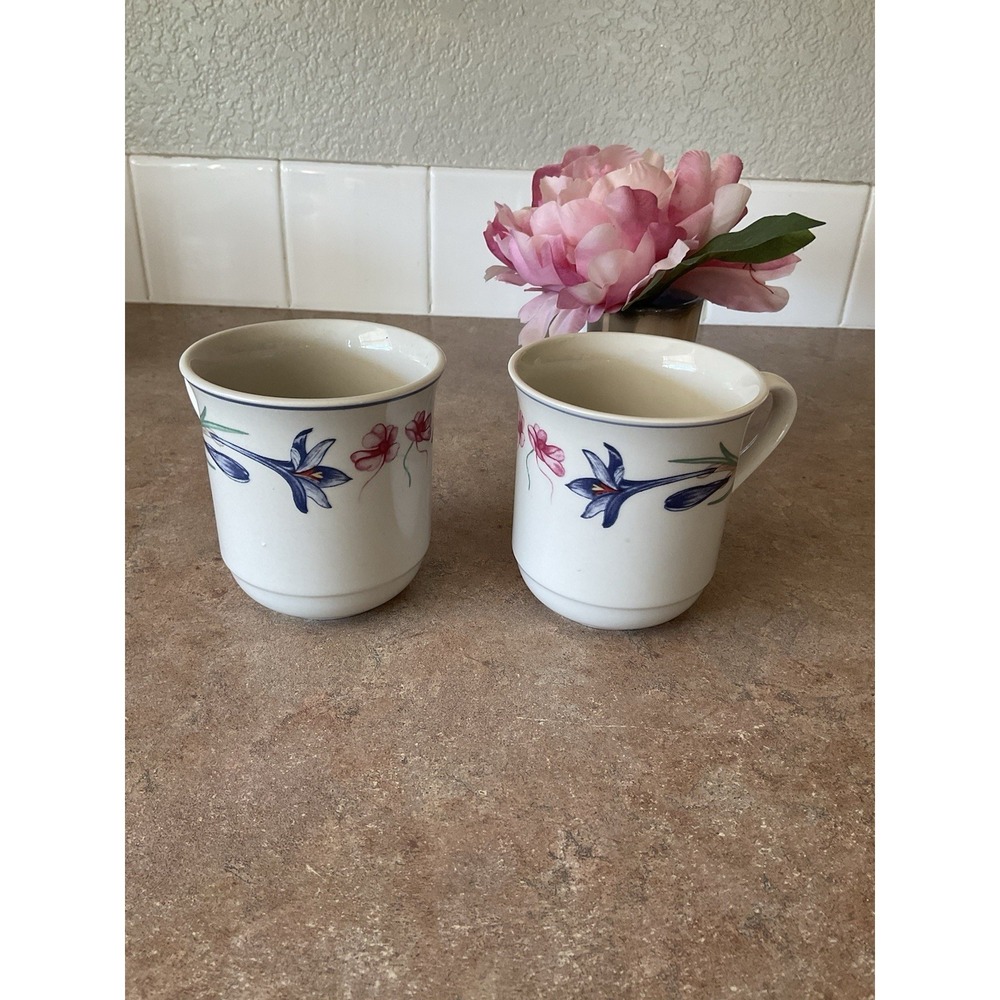 Vintage FOREVER SPRING Stoneware Coffee‎ Mugs Tea Cups Set of 2 Floral 10 Ounce